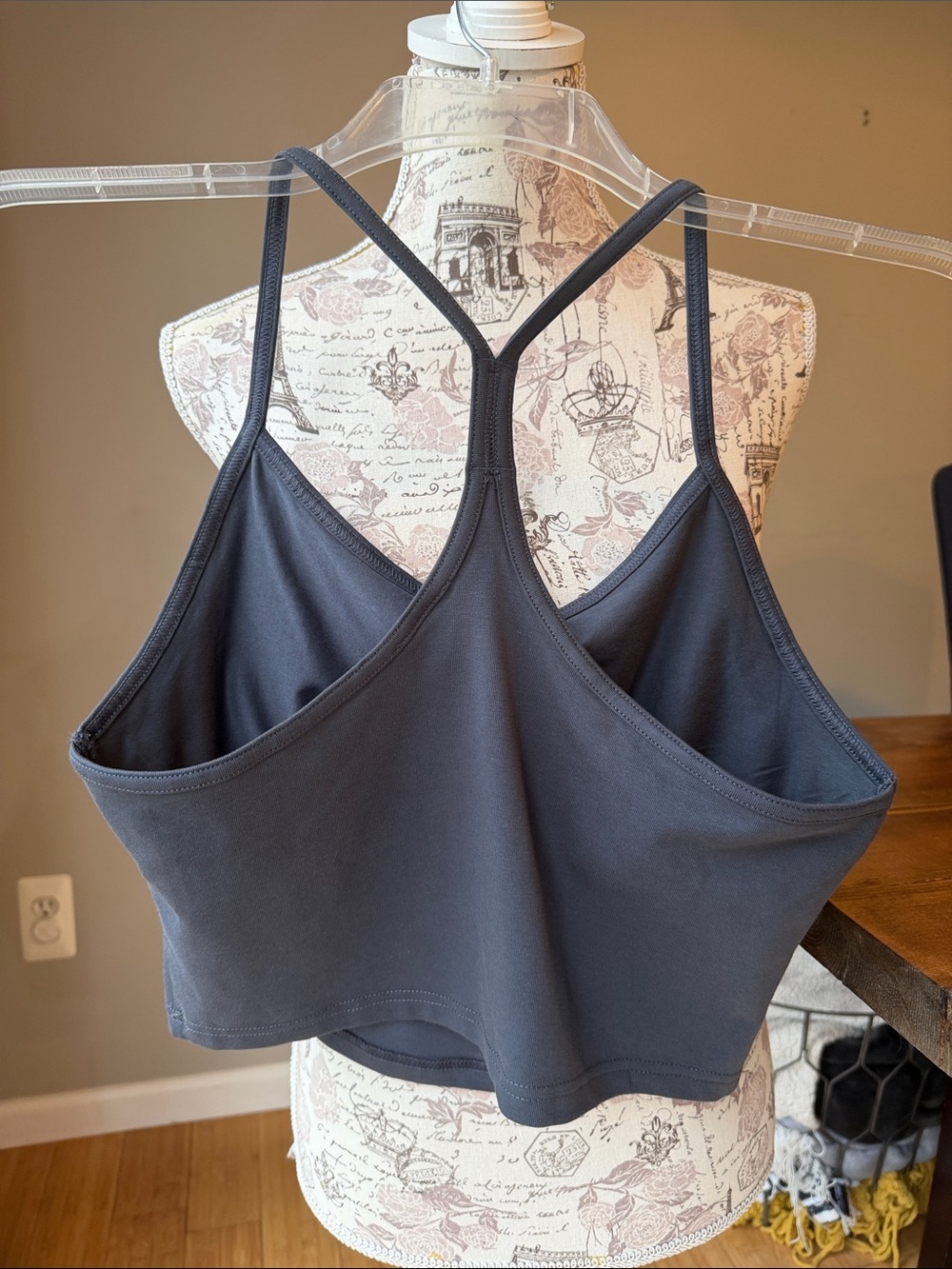 Pact Women’s On The Go-To Shelf Bra Tank Y Back - Picture 3 of 5